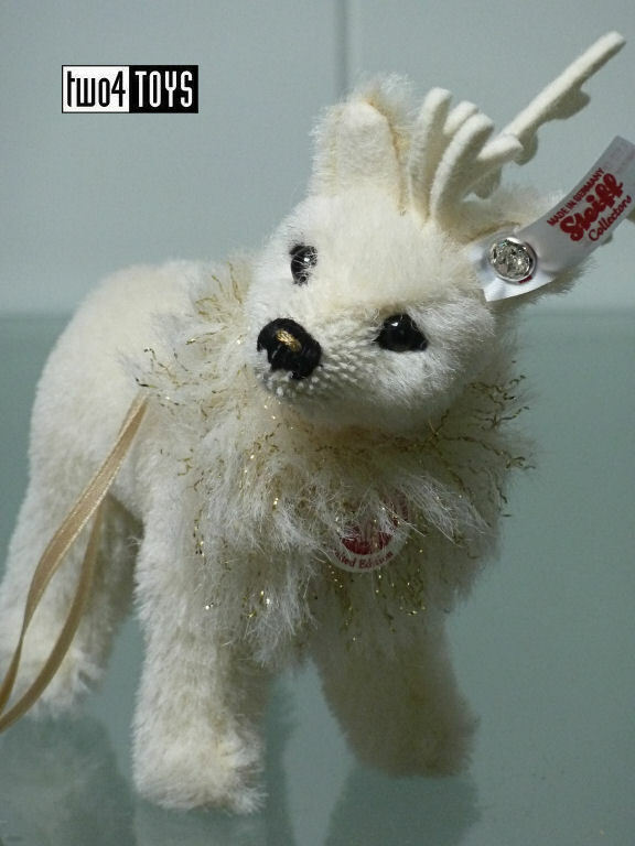steiff winter reindeer